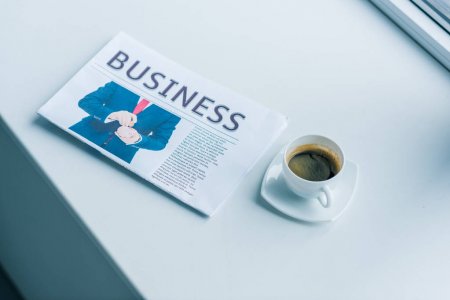 Bloomberg: наушники с камерой от Apple появятся в продаже в 2027 году